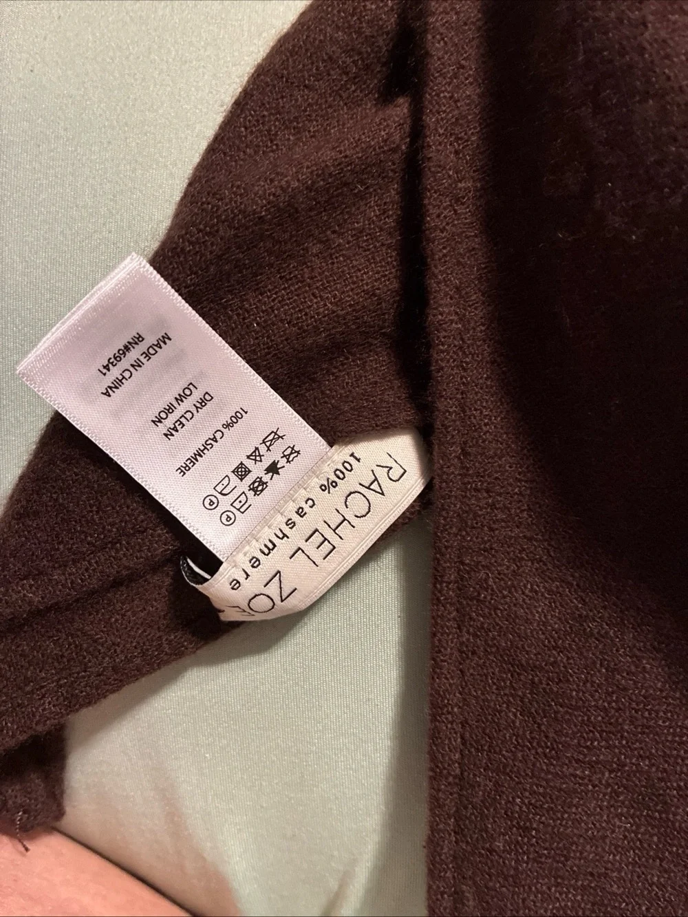 Rachel Zoe 100% cashmere triangle wrap 68” x 26”